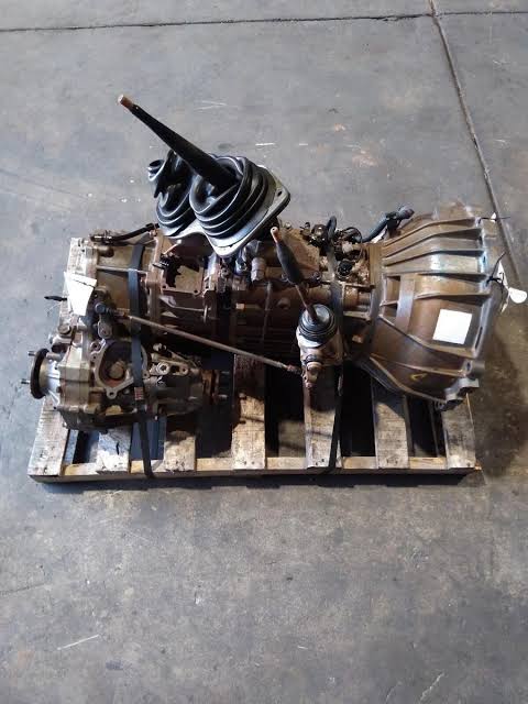 Land Cruiser 2F 6-CYLINDER Petrol Automatic Or Manual Gearbox